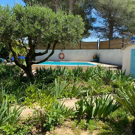 別荘 Mas De Charme A La Campagne Au Calme Piscine, Jardin ,Climatise Parking ,10Mn Beziers
